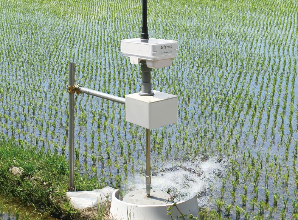 パイプラインの給水栓に取り付けた給水バルブ